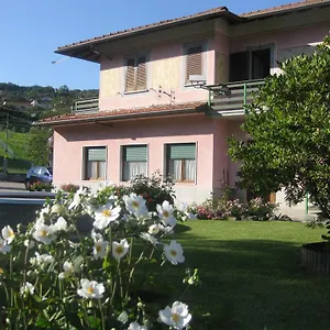 Bed & Breakfast Garden, Solto Collina